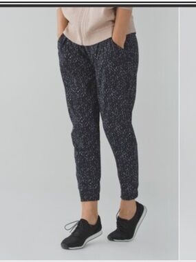 Lululemon joggers
